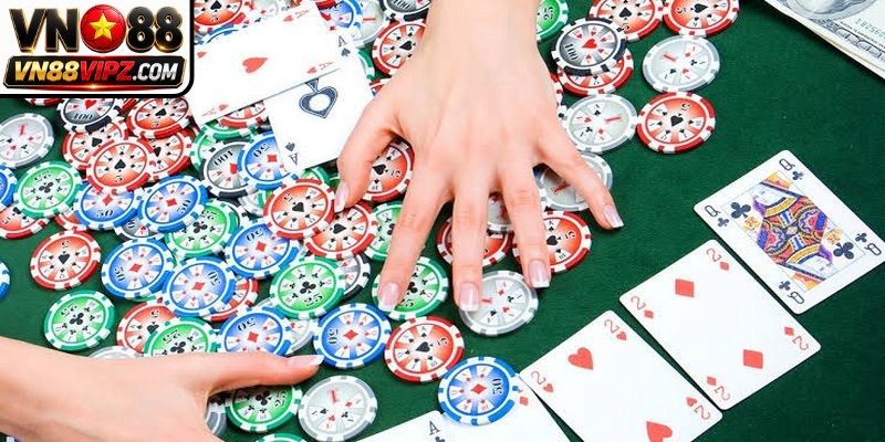 All In Trong Poker Là Gì? Cẩm Nang Toàn Diện Cho Bài Thủ 2 Luật chơi All in trong Poker cùng cách phân chia Pot dễ nắm bắt