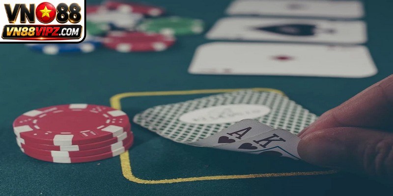Nên cài đặt phần mềm theo dõi chỉ số Poker chuyên dụng không?